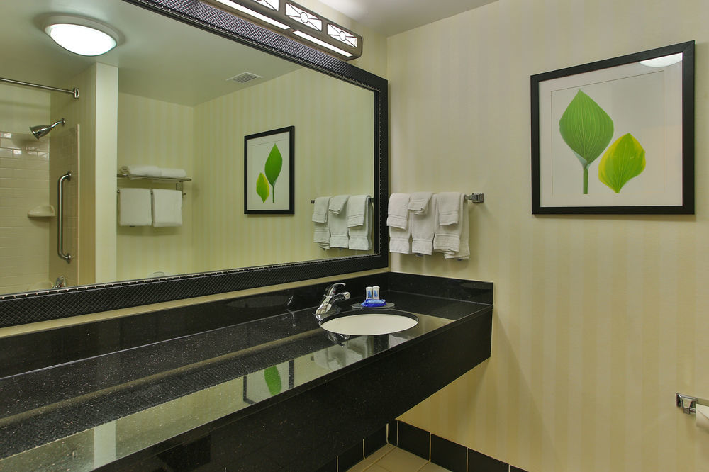 Fairfield Inn And Suites By Marriott San Antonio Northeast / Schertz / Rafb Extérieur photo