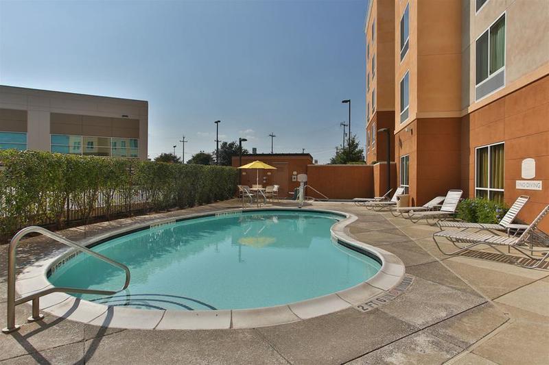 Fairfield Inn And Suites By Marriott San Antonio Northeast / Schertz / Rafb Extérieur photo